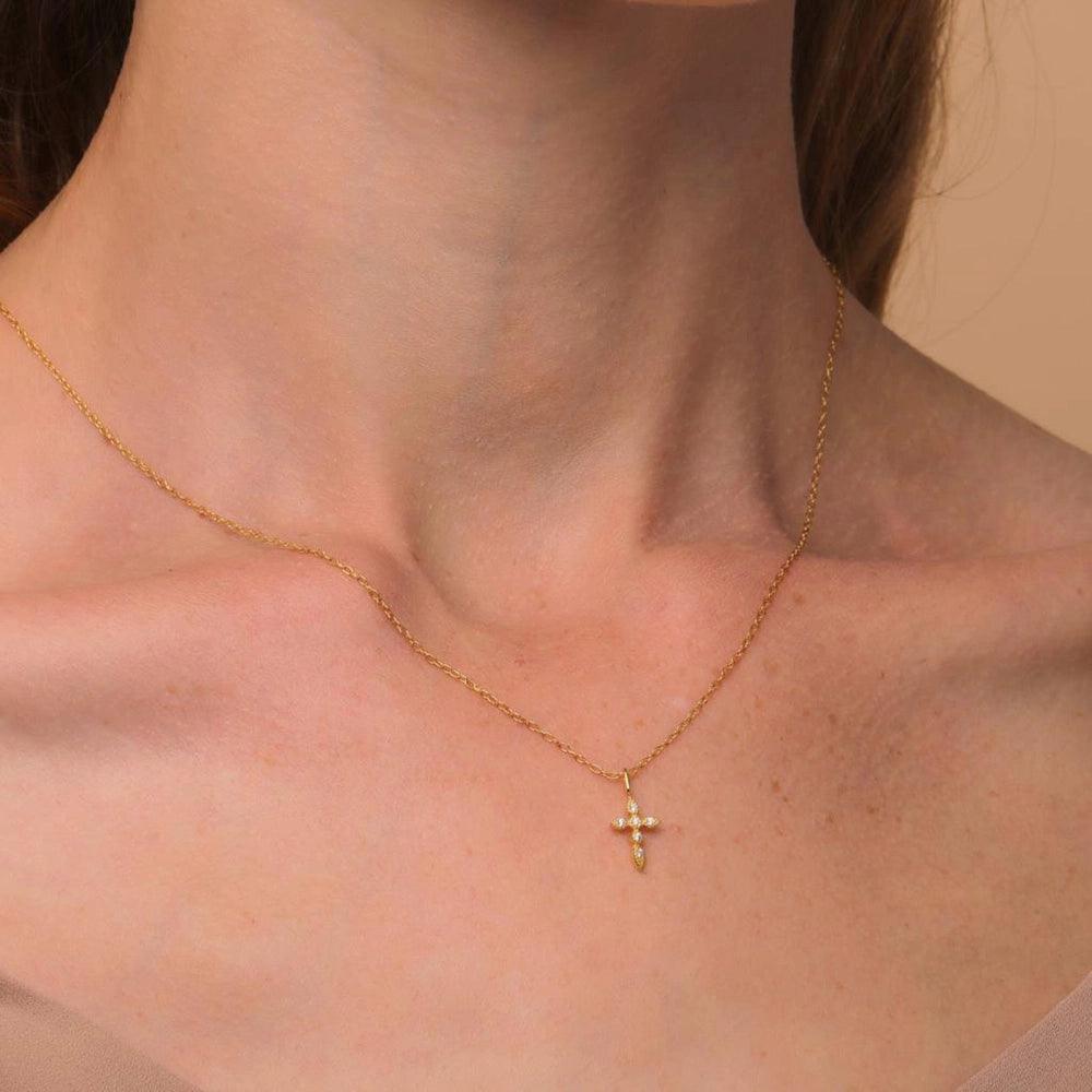 lantisor cu cruce zirconiu