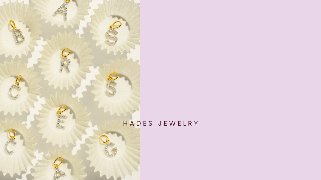 Lănțișoare cu inițială din argint — cadoul perfect pentru sărbătorile de iarnă