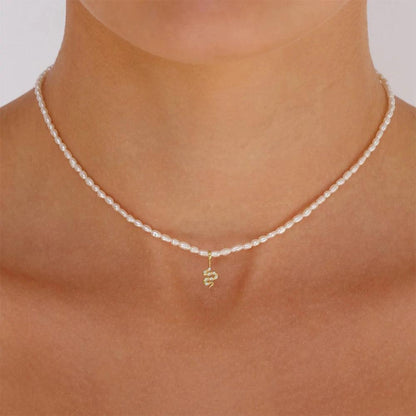 Pearl Snake, colier din argint 925 placat cu aur 18k si perle, detaliu produs 2