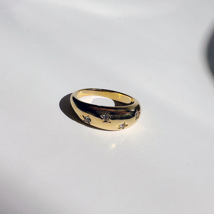 Selene, inel din otel inoxidabil placat cu aur 18k cu zirconiu, detaliu produs 3
